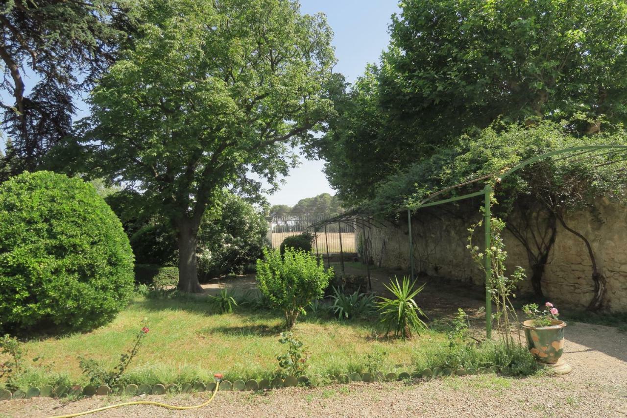 Le Domaine De Fraissinet Bed & Breakfast Ouveillan Luaran gambar